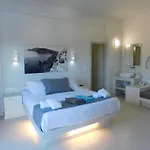 Beachfront Apartmán