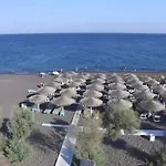 Beachfront Apartament Perissa (Santorini)