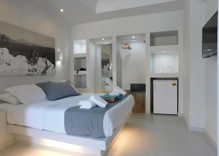 Lejlighed Beachfront Perissa (Santorini)