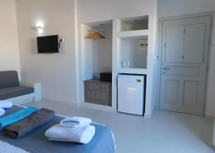 Beachfront Appartement Períssa