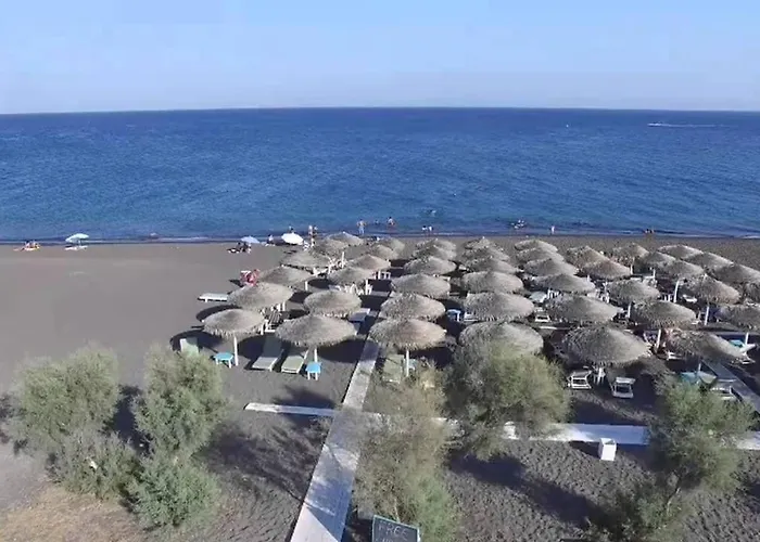 Beachfront Appartement Períssa